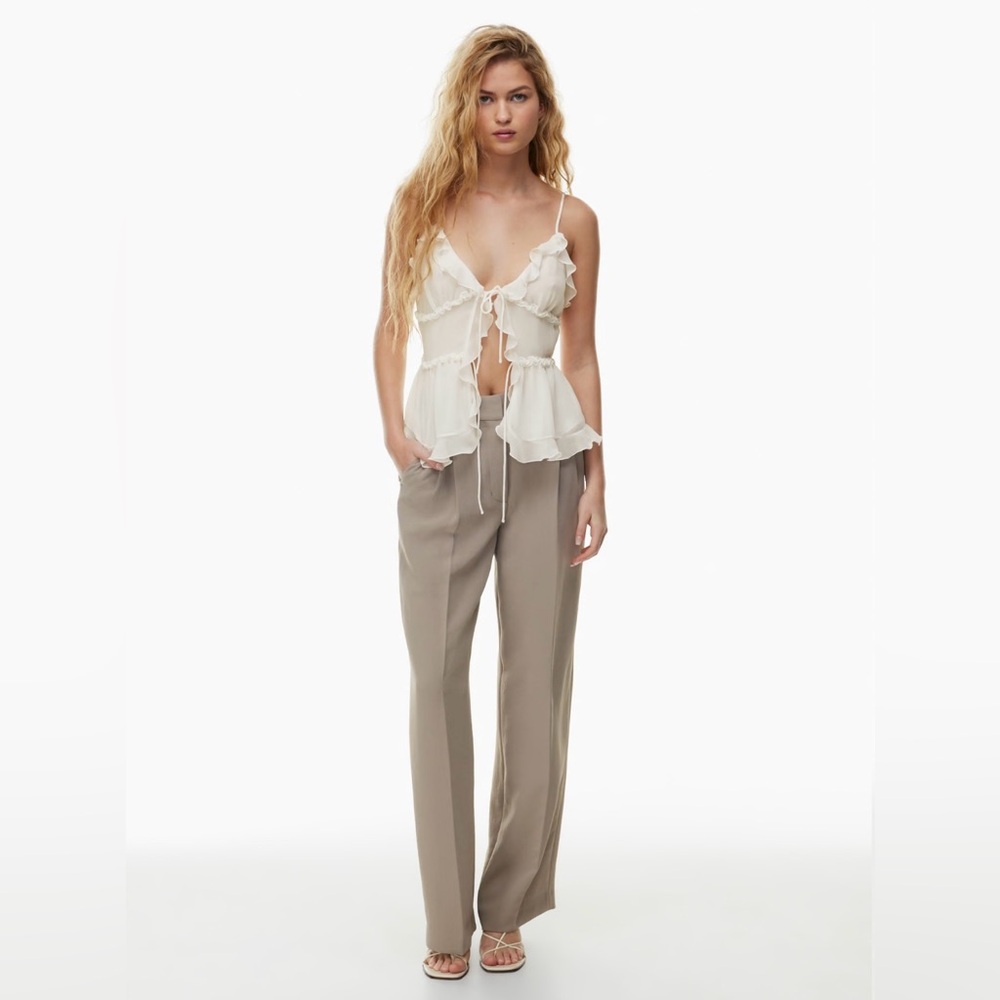 Aritzia Effortless Pant Crepette in Modern Taupe, 16